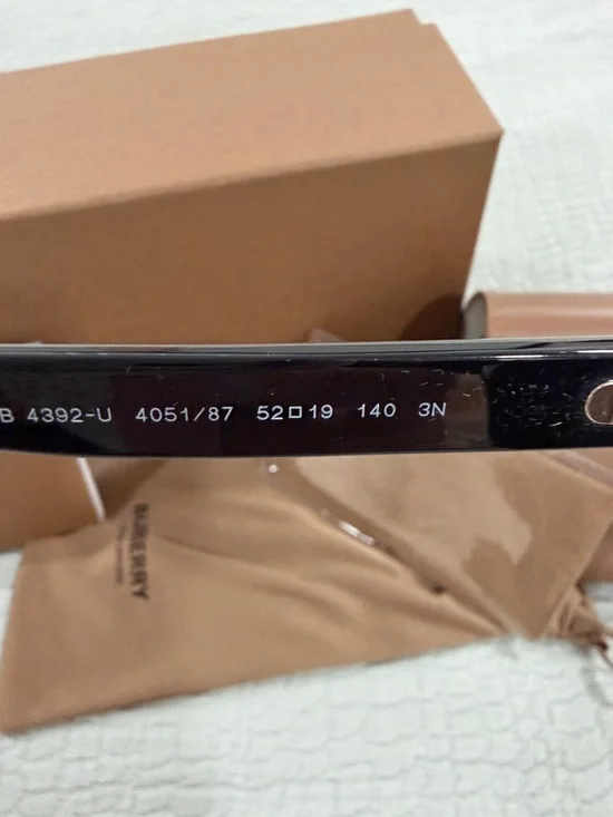 Burberry Briar Sunglasses - Picture 10 of 10